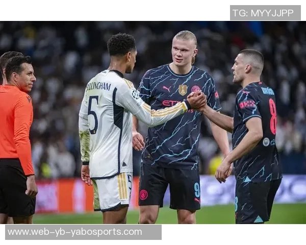 哈曼质疑凯恩提前续约称其回防过深影响进球表现需观察硬仗能力